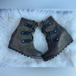 Sorel Women's Joan Of Arctic Wedge Mid Boot